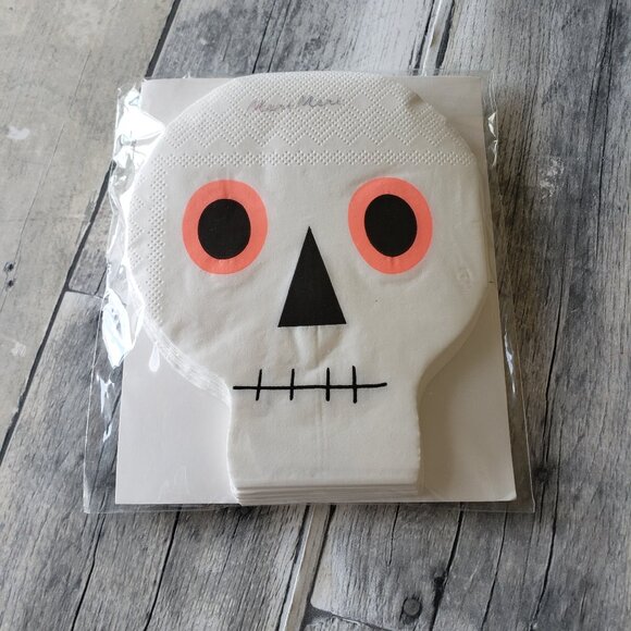 NWT – Meri Meri Skull Halloween Paper Napkins (20) - Picture 1 of 3